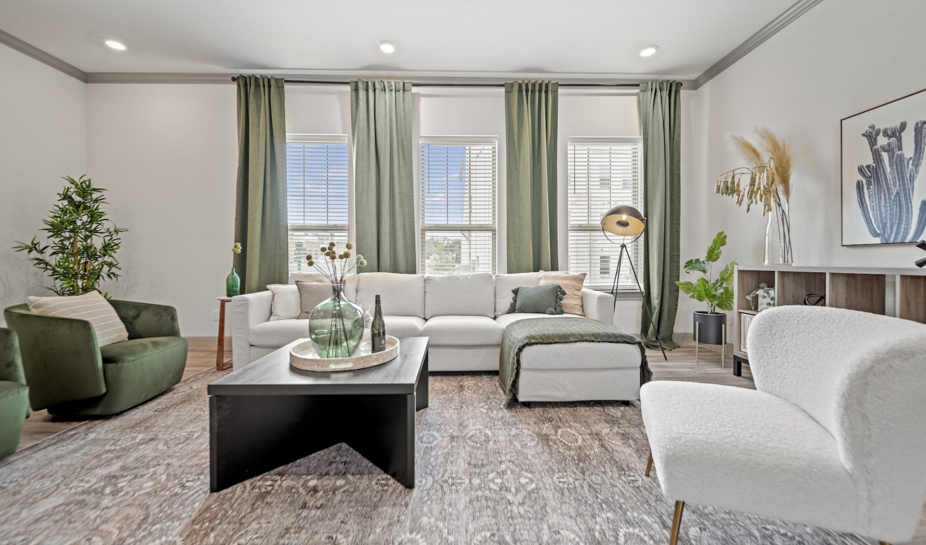 The World at Your Fingertips The World at Your Fingertips